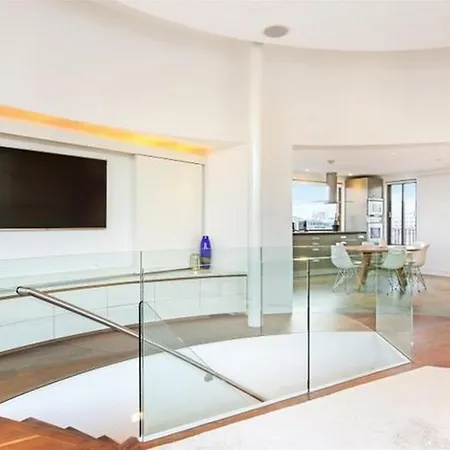 Elegante Central